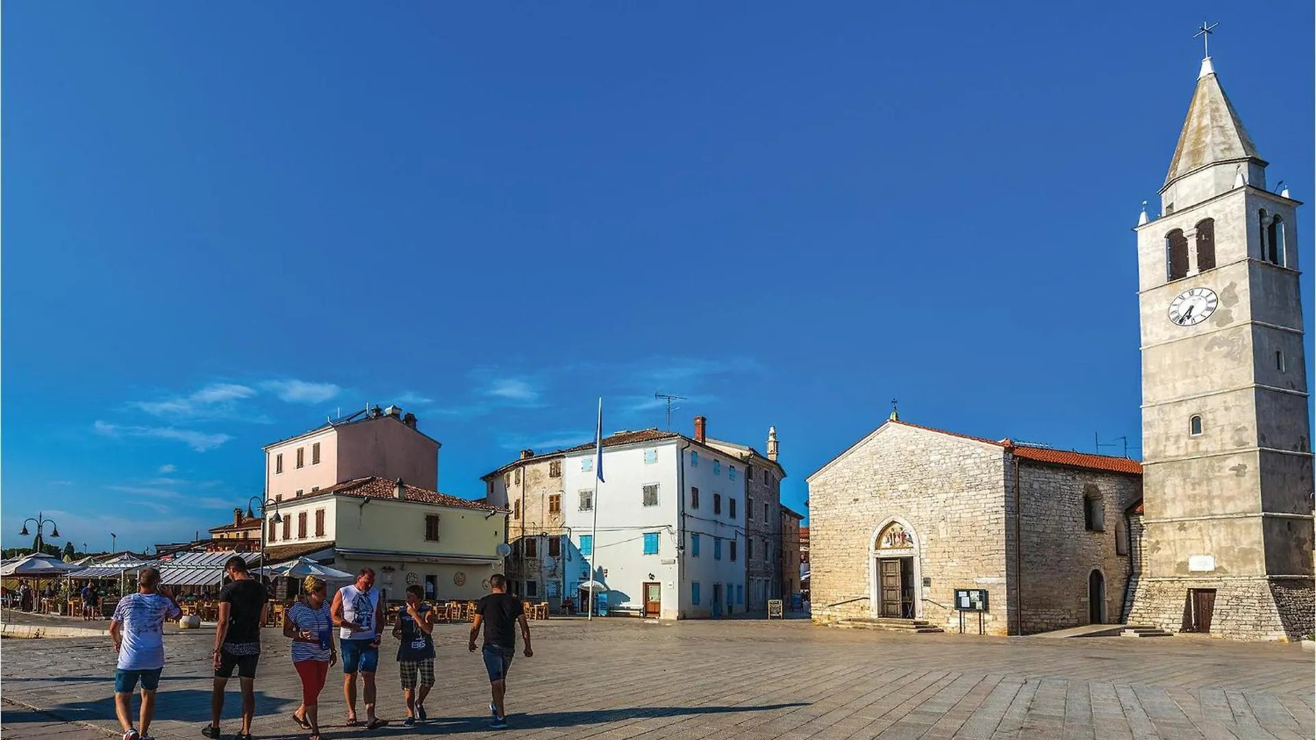 2 Bedroom Gorgeous Apartment In Valbandon Croatia